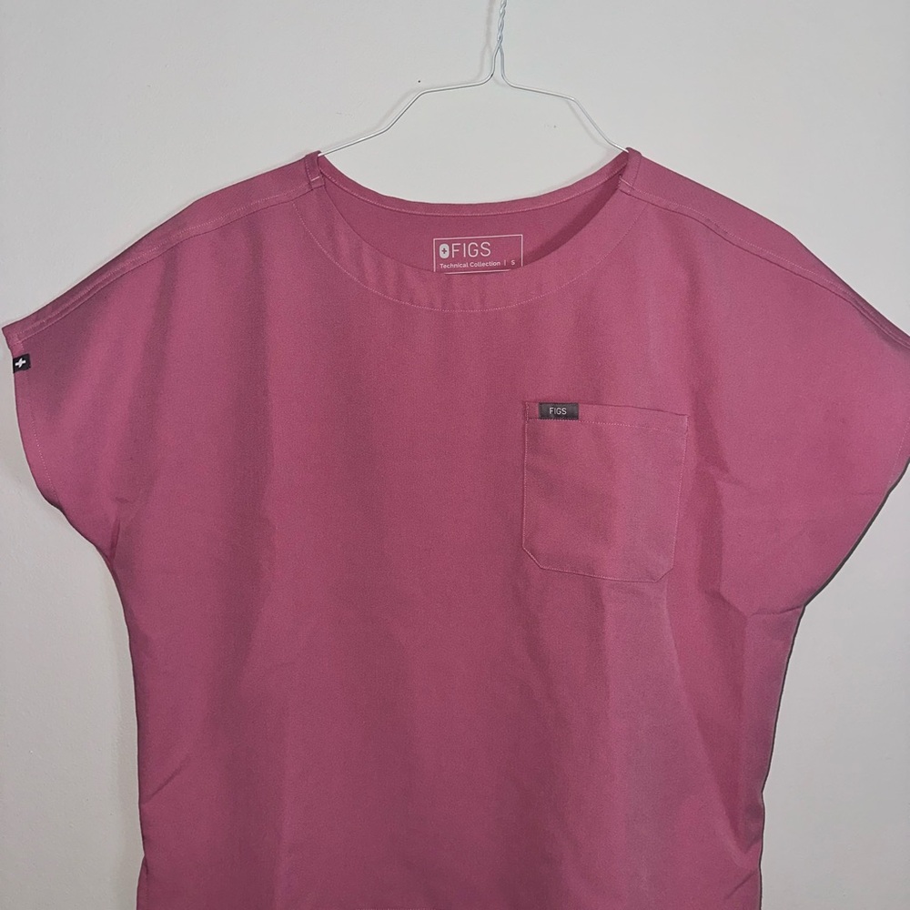 Figs Arua Relaxed Scrub Top